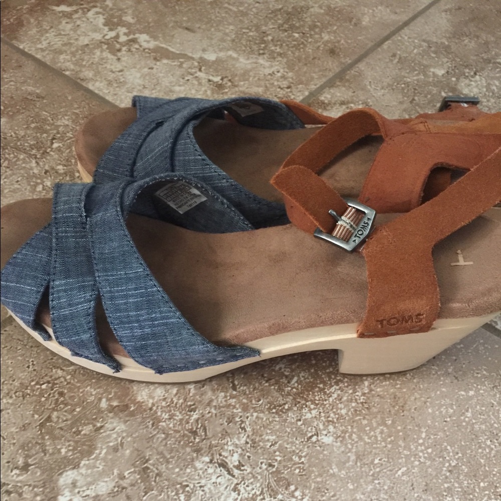 Toms chambray heels